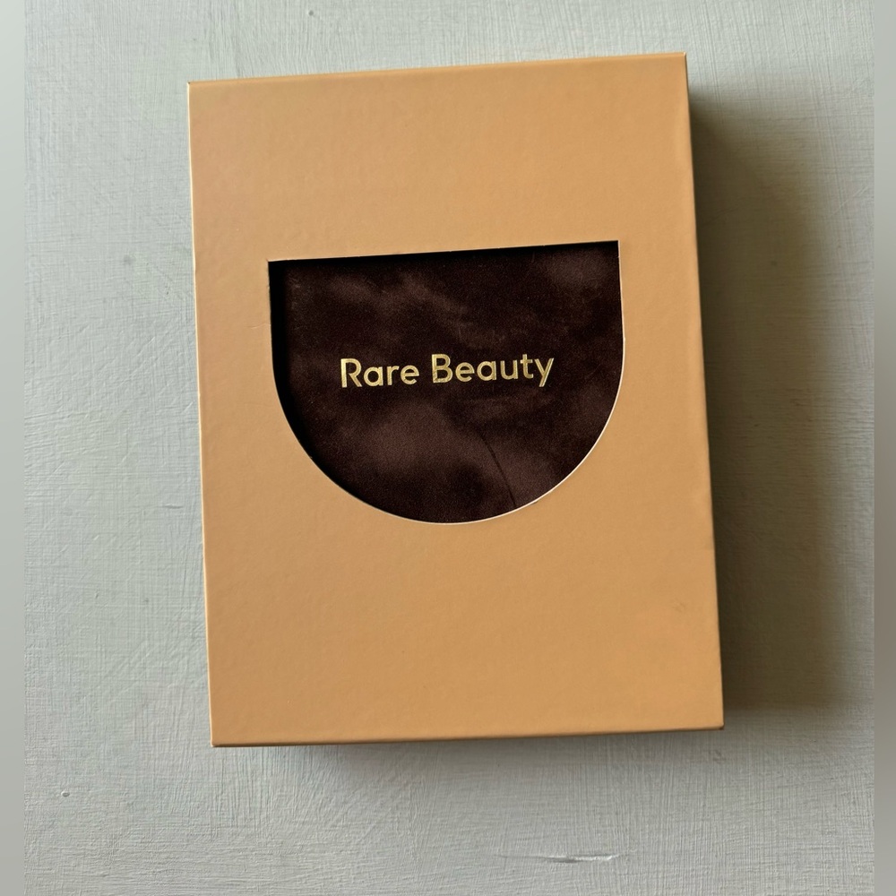 Rare Beauty By Selena Gomez Pressed Powder PR Box - Picture 4 of 4